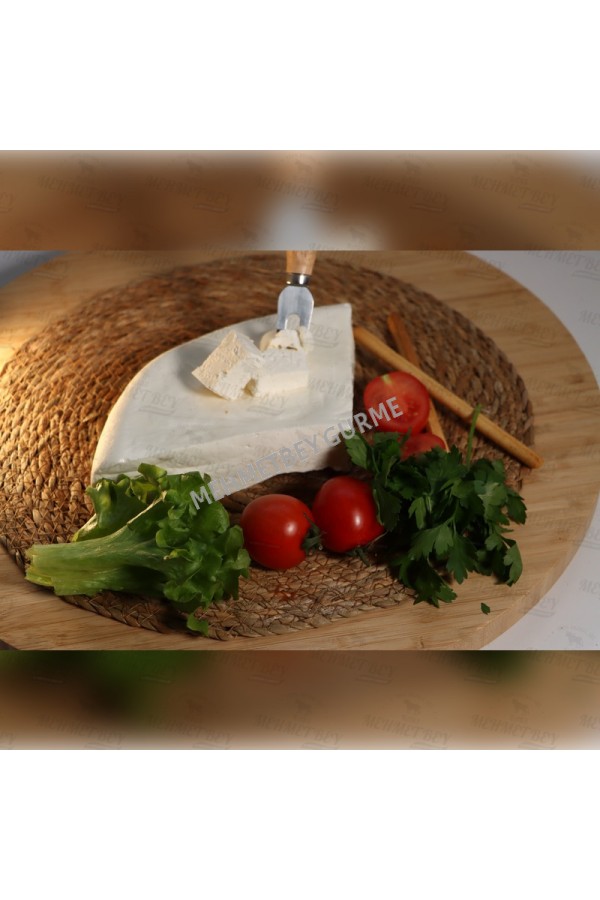Köy Beyaz Peyniri – Doğal, Katkısız ve Tam Yağlı